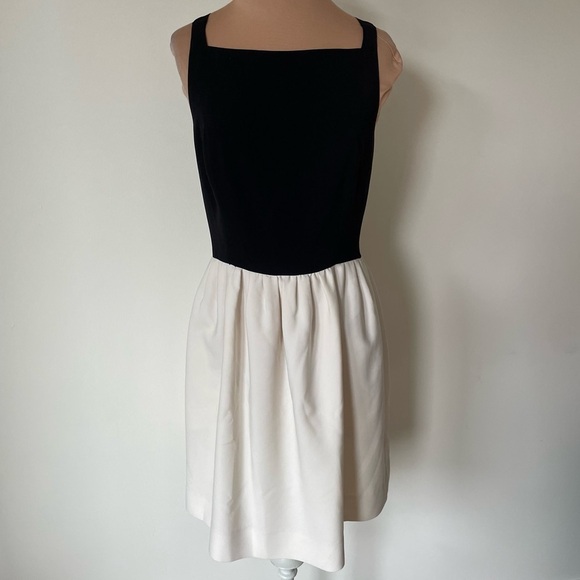 Jill Jill Stuart Colorblock Crepe Fit & Flare Open Back Square Neck Dress EUC 4 - Picture 6 of 12